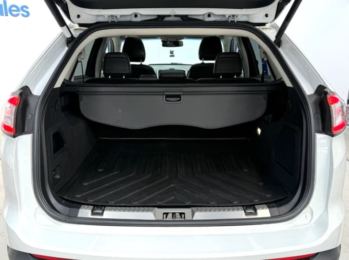 2025 Ford Edge