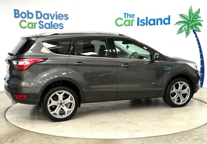 2025 Ford Kuga