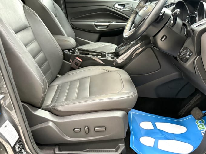 2025 Ford Kuga