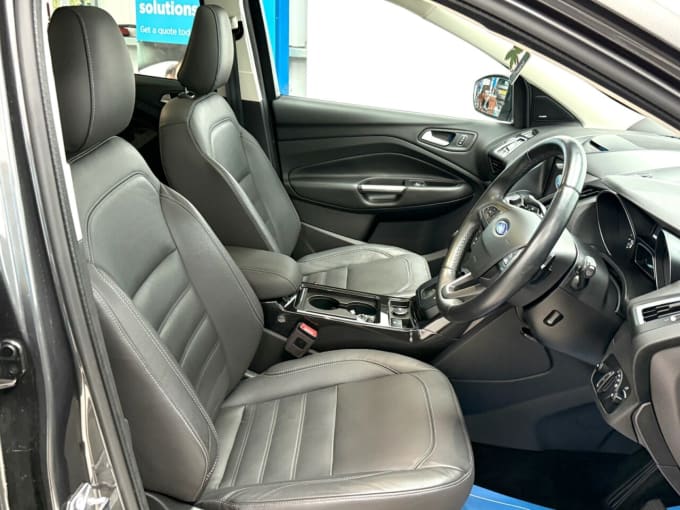 2025 Ford Kuga