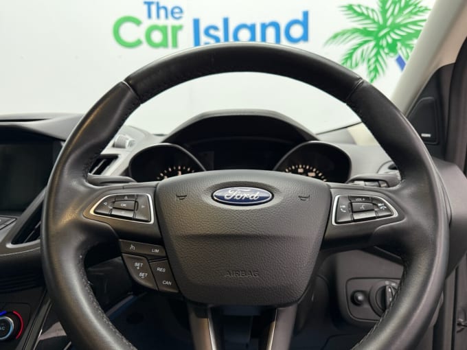 2025 Ford Kuga