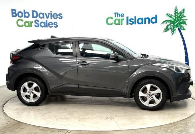 2025 Toyota C-hr