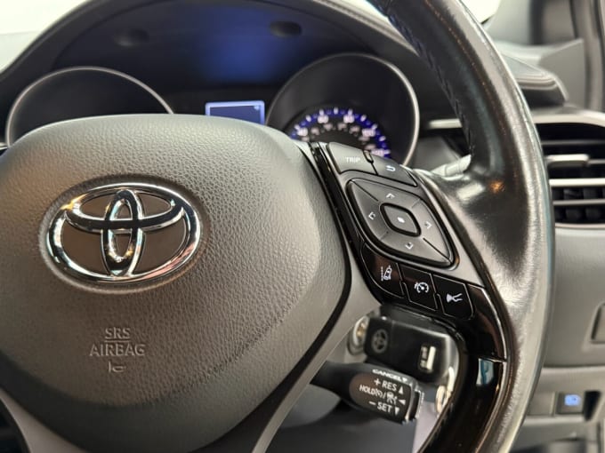 2025 Toyota C-hr