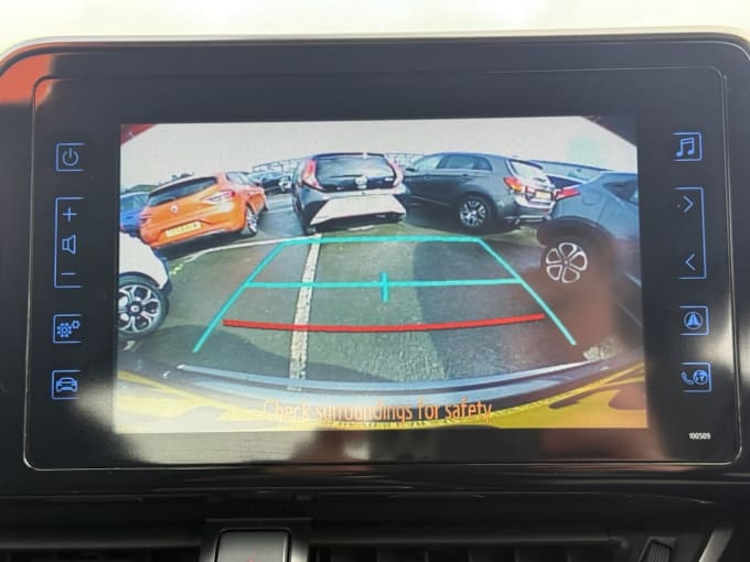2025 Toyota C-hr