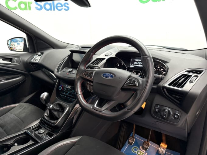 2025 Ford Kuga
