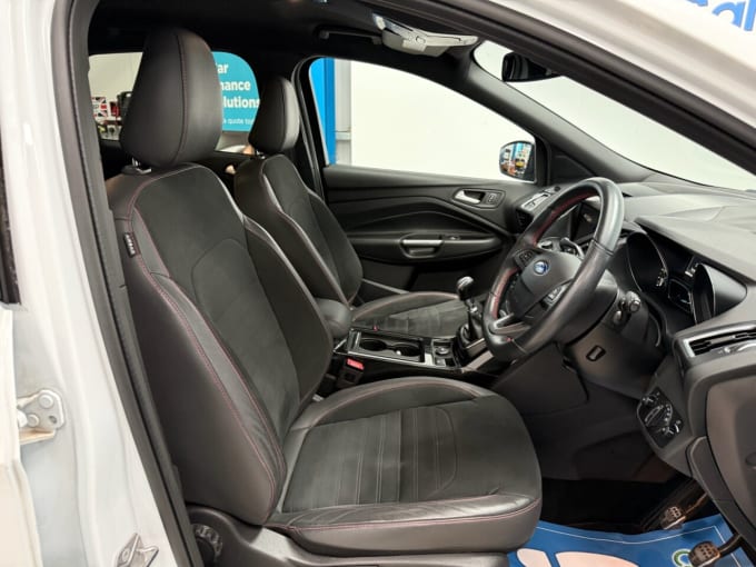 2025 Ford Kuga