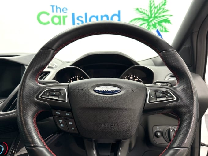 2025 Ford Kuga