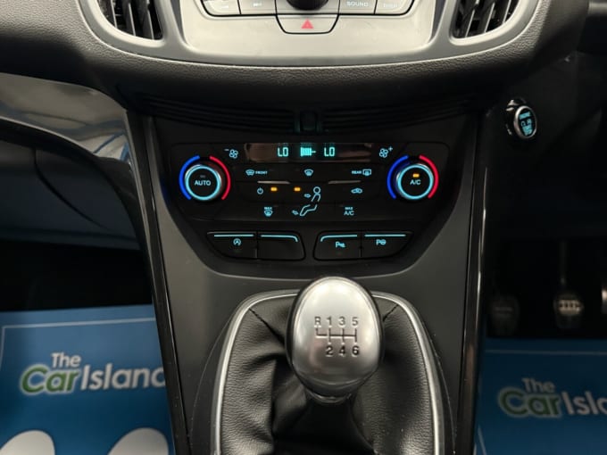 2025 Ford Kuga