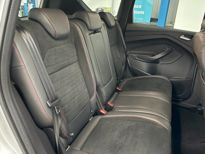 2025 Ford Kuga