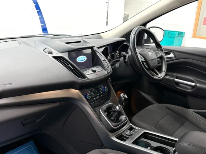 2025 Ford Kuga