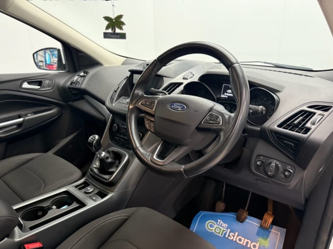 2025 Ford Kuga