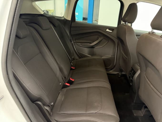 2025 Ford Kuga