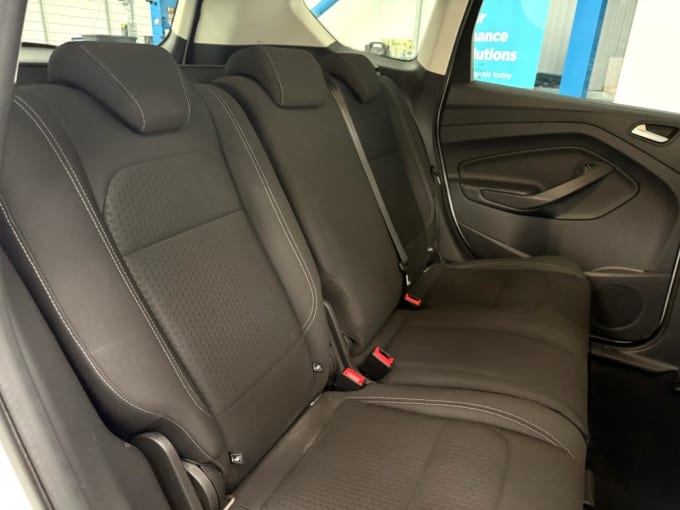 2025 Ford Kuga
