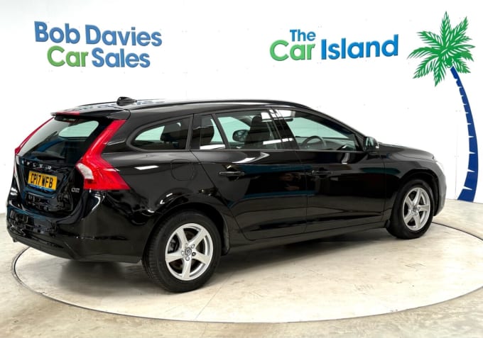 2025 Volvo V60