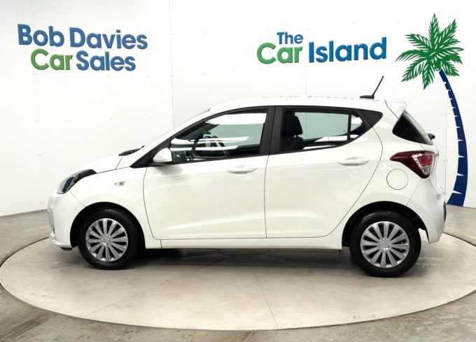2025 Hyundai I10