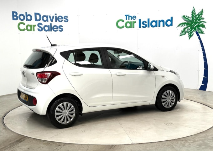 2025 Hyundai I10