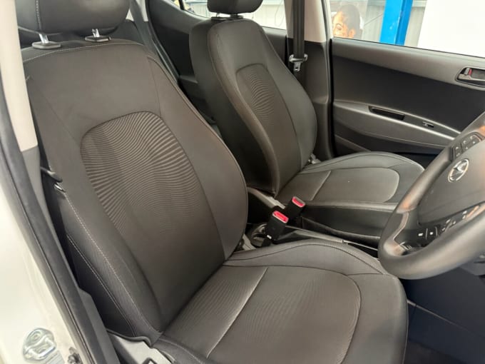 2025 Hyundai I10