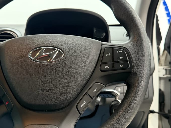 2025 Hyundai I10