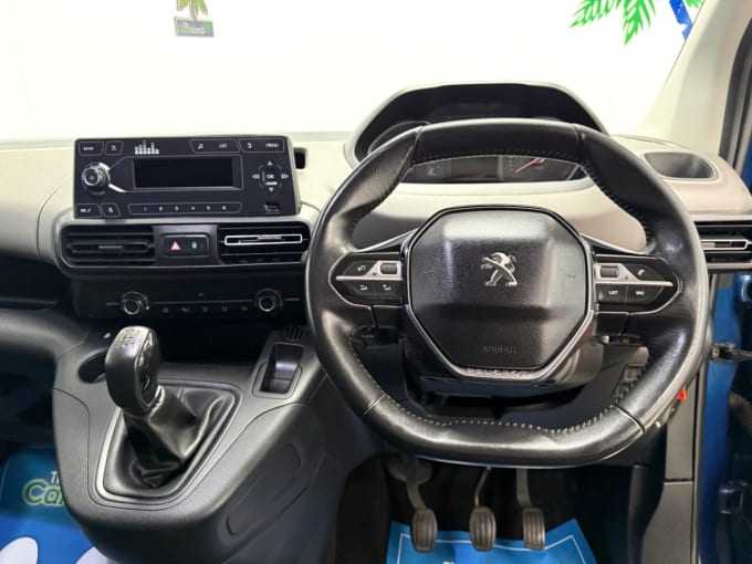 2025 Peugeot Rifter