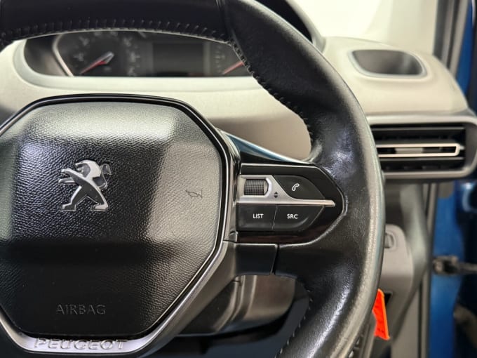 2025 Peugeot Rifter
