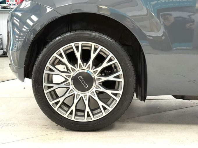 2025 Fiat 500