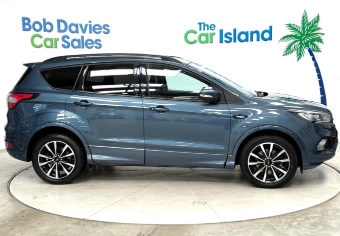 2025 Ford Kuga
