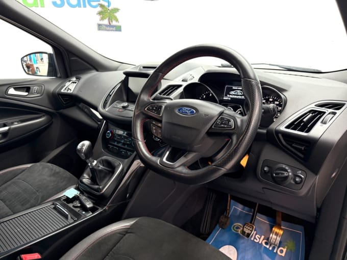 2025 Ford Kuga