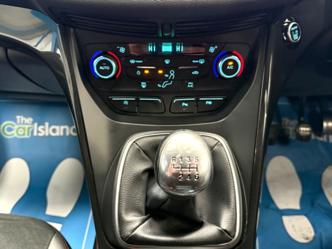 2025 Ford Kuga