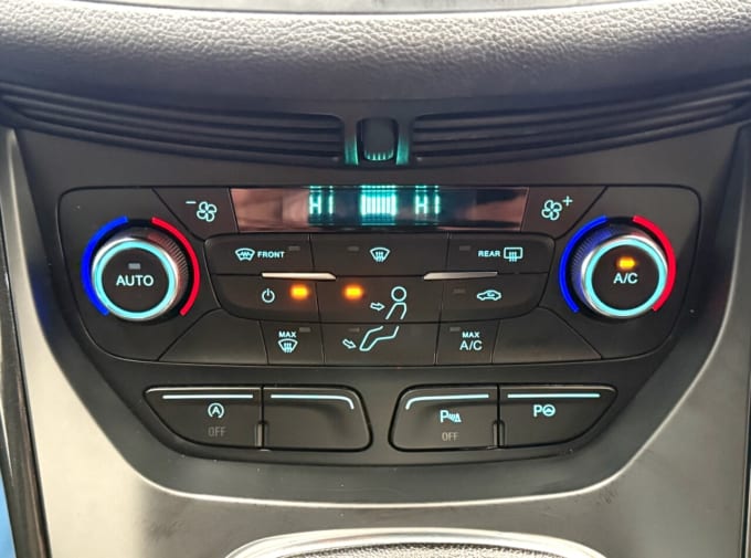2025 Ford Kuga