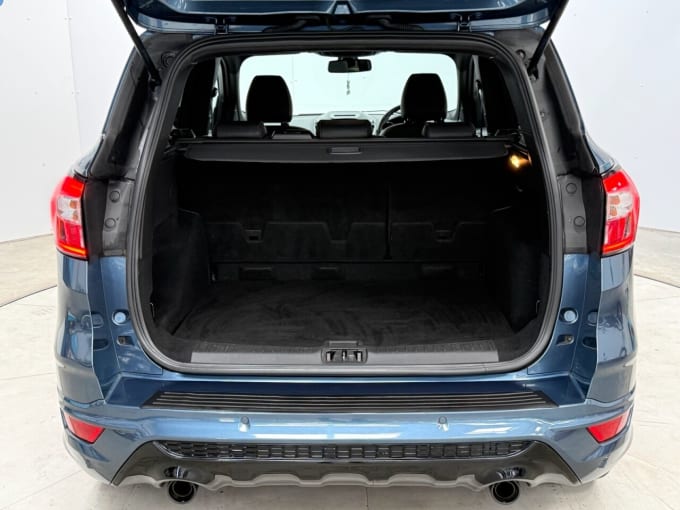 2025 Ford Kuga