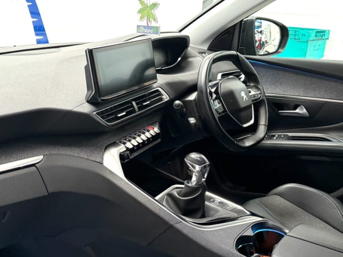 2025 Peugeot 3008