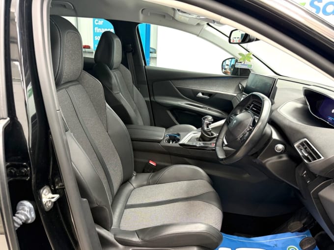 2025 Peugeot 3008