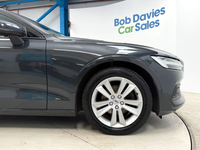 2025 Volvo V60