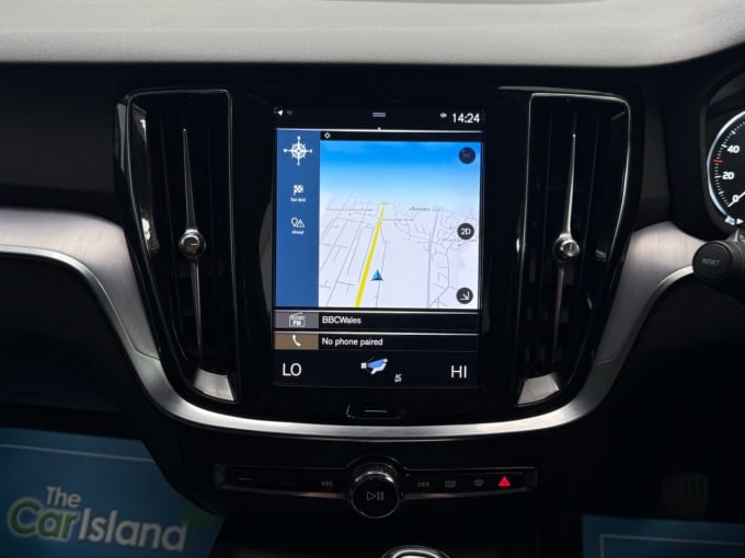 2025 Volvo V60