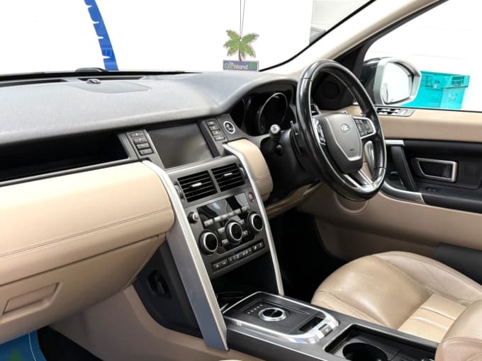 2025 Land Rover Discovery Sport