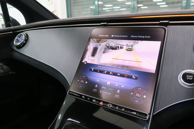 2025 Mercedes-benz Eqe