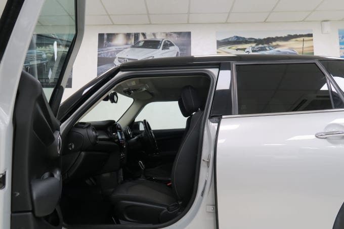 2025 Mini Hatch