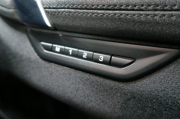 2025 Land Rover Discovery Sport