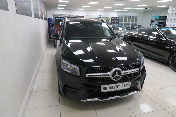 2025 Mercedes-benz Glb