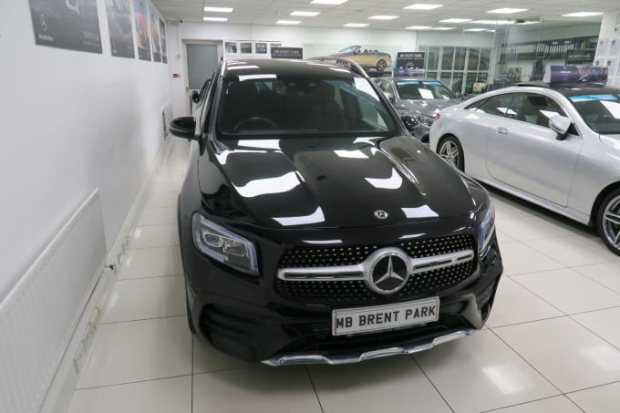 2025 Mercedes-benz Glb