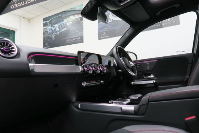 2025 Mercedes-benz Glb