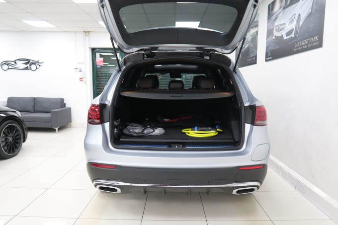 2025 Mercedes-benz Glc