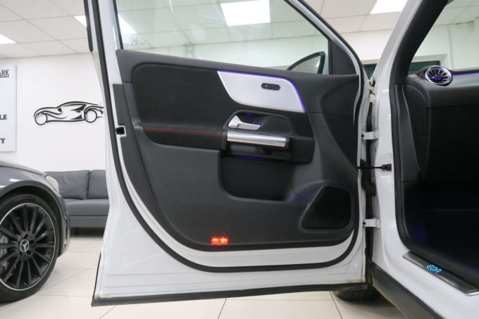 2025 Mercedes-benz Eqa