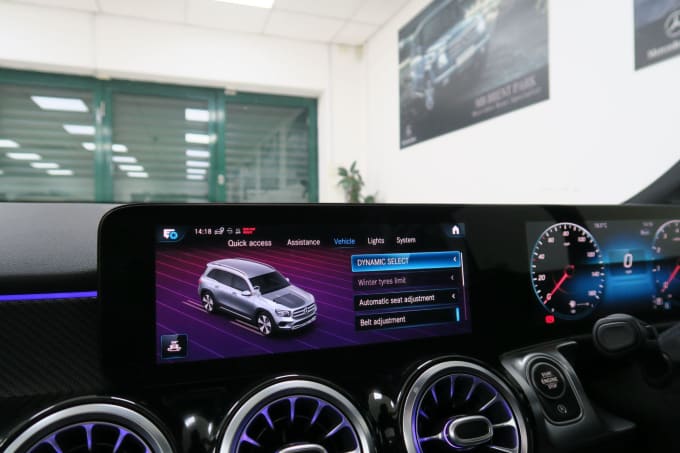 2025 Mercedes-benz Glb