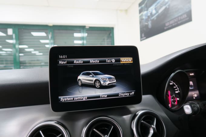 2025 Mercedes-benz Gla