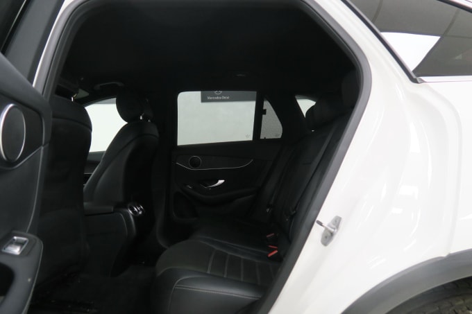 2025 Mercedes-benz Glc