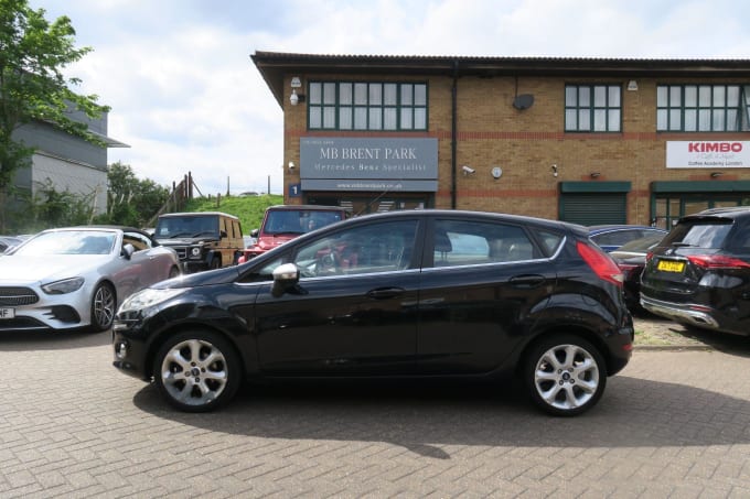 2025 Ford Fiesta