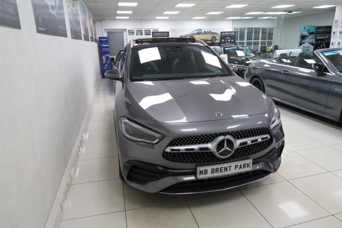 2025 Mercedes-benz Gla