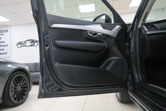 2025 Volvo Xc90