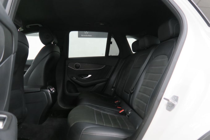 2025 Mercedes-benz Glc